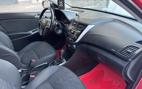 Hyundai Solaris II рестайлинг, 2015 год, 825 000 рублей, 10 фотография