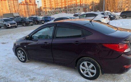 Hyundai Solaris II рестайлинг, 2013 год, 900 000 рублей, 7 фотография