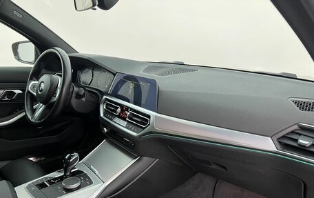 BMW 3 серия, 2021 год, 4 900 000 рублей, 14 фотография