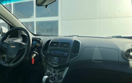 Chevrolet Aveo III, 2014 год, 890 000 рублей, 8 фотография