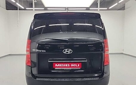 Hyundai Grand Starex Grand Starex I рестайлинг 2, 2020 год, 2 350 013 рублей, 4 фотография