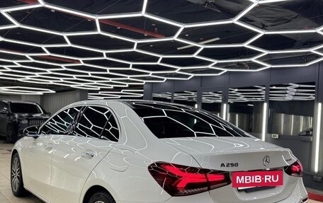 Mercedes-Benz A-Класс, 2020 год, 3 550 000 рублей, 4 фотография