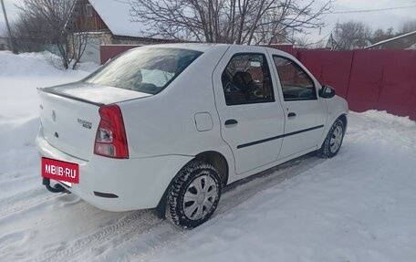 Renault Logan I, 2012 год, 355 000 рублей, 2 фотография