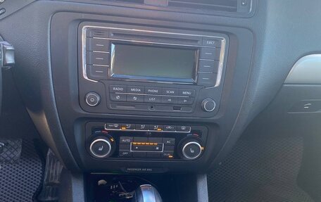 Volkswagen Jetta VI, 2012 год, 1 020 000 рублей, 9 фотография