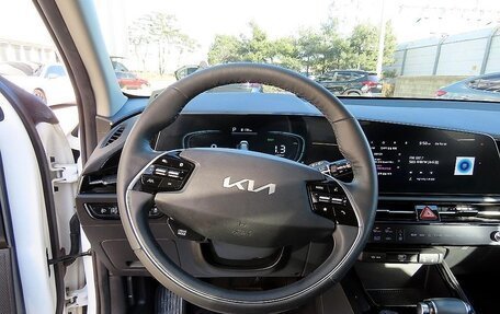 KIA Niro, 2022 год, 1 940 013 рублей, 10 фотография