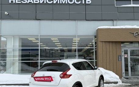 Nissan Juke II, 2013 год, 790 000 рублей, 3 фотография