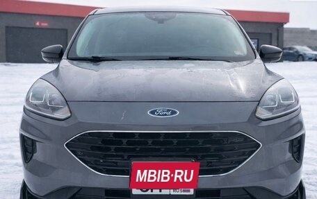 Ford Escape, 2021 год, 2 000 000 рублей, 3 фотография