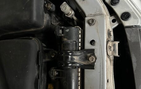 Lexus IS II рестайлинг 2, 2005 год, 1 280 000 рублей, 20 фотография