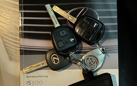 Lexus IS II рестайлинг 2, 2005 год, 1 280 000 рублей, 25 фотография