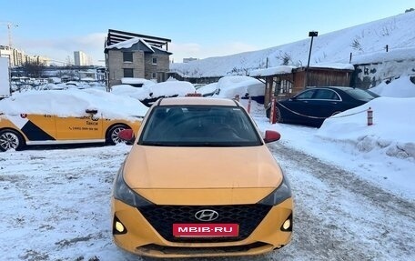 Hyundai Solaris II рестайлинг, 2021 год, 770 000 рублей, 2 фотография