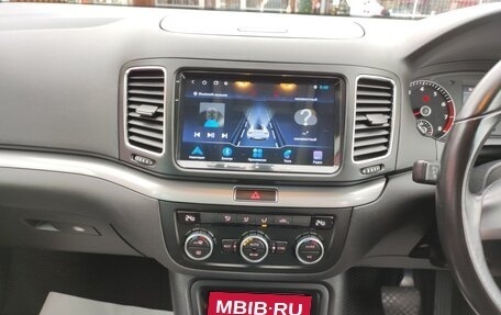 Volkswagen Sharan II, 2013 год, 1 199 999 рублей, 16 фотография