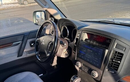 Mitsubishi Pajero IV, 2009 год, 2 200 000 рублей, 8 фотография