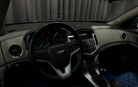 Chevrolet Cruze II, 2009 год, 609 888 рублей, 6 фотография