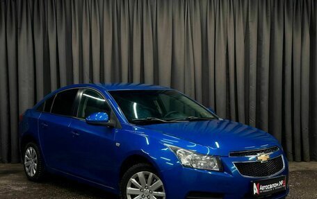 Chevrolet Cruze II, 2009 год, 609 888 рублей, 2 фотография