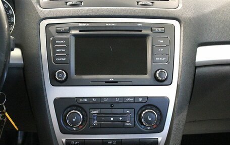 Skoda Octavia, 2011 год, 547 000 рублей, 14 фотография