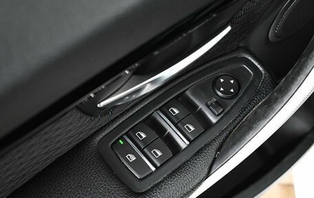 BMW 3 серия, 2018 год, 3 050 000 рублей, 14 фотография