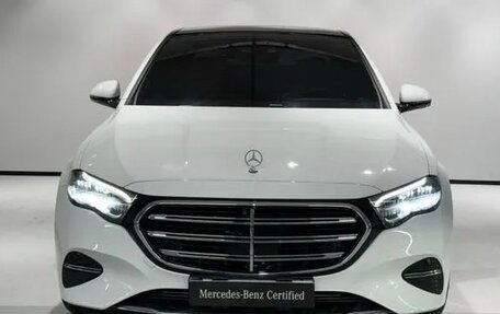 Mercedes-Benz E-Класс, 2025 год, 6 820 000 рублей, 1 фотография