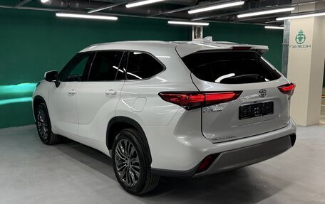 Toyota Highlander, 2025 год, 5 500 000 рублей, 7 фотография