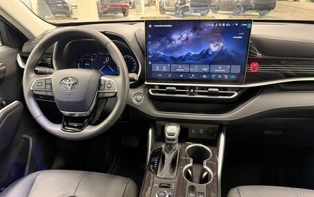 Toyota Highlander, 2025 год, 5 500 000 рублей, 12 фотография