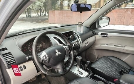 Mitsubishi Pajero Sport II рестайлинг, 2012 год, 1 850 000 рублей, 8 фотография