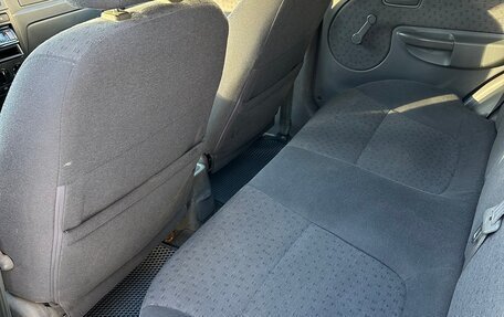 KIA Rio II, 2004 год, 227 000 рублей, 9 фотография