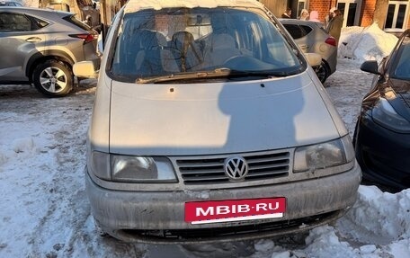 Volkswagen Sharan I рестайлинг, 1998 год, 300 000 рублей, 2 фотография