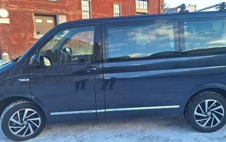 Volkswagen Caravelle T6 рестайлинг, 2018 год, 3 500 000 рублей, 14 фотография