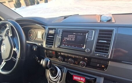 Volkswagen Caravelle T6 рестайлинг, 2018 год, 3 500 000 рублей, 8 фотография