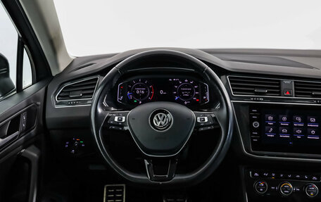 Volkswagen Tiguan II, 2019 год, 3 099 000 рублей, 12 фотография