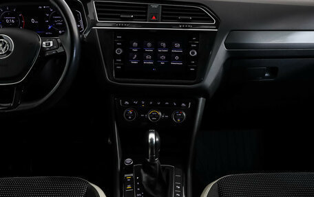 Volkswagen Tiguan II, 2019 год, 3 099 000 рублей, 14 фотография