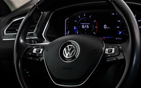 Volkswagen Tiguan II, 2019 год, 3 099 000 рублей, 13 фотография