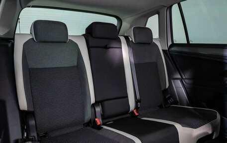 Volkswagen Tiguan II, 2019 год, 3 099 000 рублей, 24 фотография