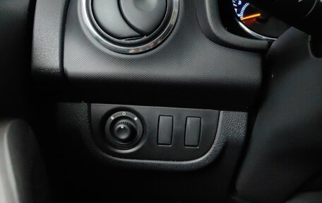 Renault Sandero II рестайлинг, 2019 год, 1 077 000 рублей, 22 фотография