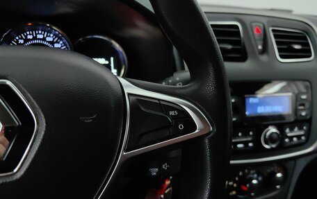 Renault Sandero II рестайлинг, 2019 год, 1 077 000 рублей, 18 фотография