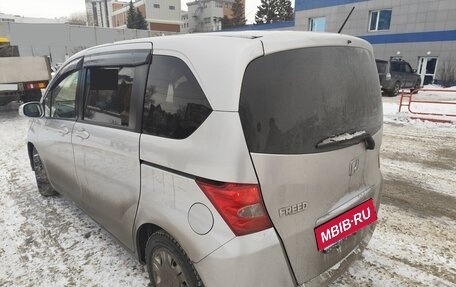 Honda Freed I, 2010 год, 796 000 рублей, 13 фотография
