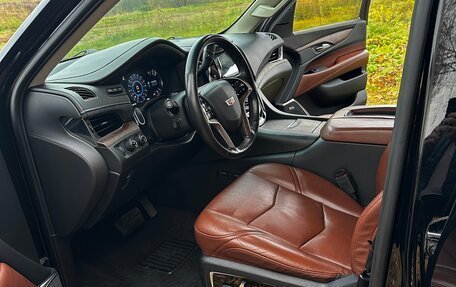 Cadillac Escalade IV, 2018 год, 4 400 000 рублей, 1 фотография
