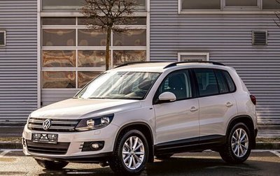 Volkswagen Tiguan I, 2015 год, 1 295 000 рублей, 1 фотография