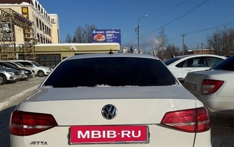 Volkswagen Jetta VI, 2015 год, 900 000 рублей, 2 фотография