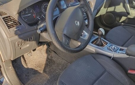 Renault Laguna III рестайлинг, 2010 год, 650 000 рублей, 8 фотография