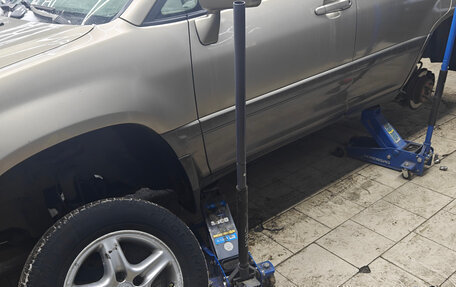 Lexus RX IV рестайлинг, 1998 год, 600 000 рублей, 8 фотография