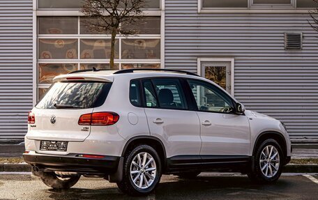 Volkswagen Tiguan I, 2015 год, 1 295 000 рублей, 6 фотография