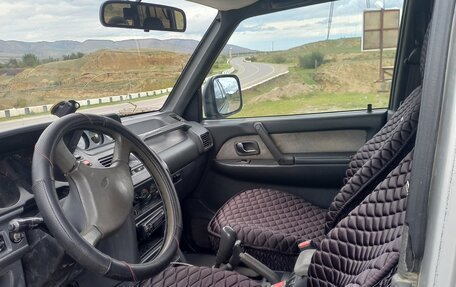 Mitsubishi Pajero III рестайлинг, 1994 год, 550 000 рублей, 6 фотография