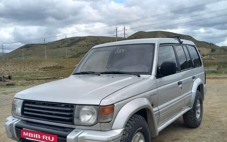 Mitsubishi Pajero III рестайлинг, 1994 год, 550 000 рублей, 3 фотография