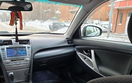 Toyota Camry, 2011 год, 1 300 000 рублей, 10 фотография