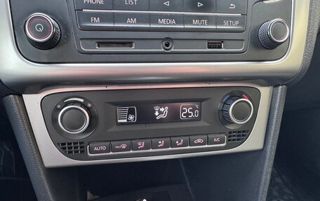 Volkswagen Polo VI (EU Market), 2015 год, 930 000 рублей, 13 фотография