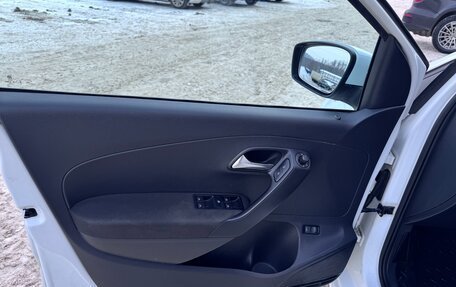 Volkswagen Polo VI (EU Market), 2015 год, 930 000 рублей, 9 фотография