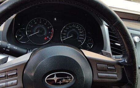 Subaru Outback IV рестайлинг, 2010 год, 1 080 000 рублей, 13 фотография