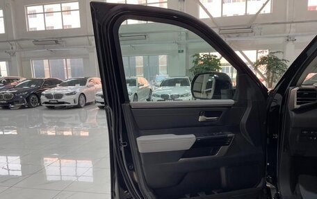 Toyota Tundra, 2023 год, 7 342 001 рублей, 13 фотография