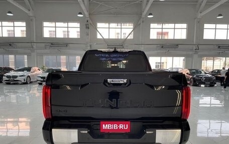 Toyota Tundra, 2023 год, 7 342 001 рублей, 4 фотография