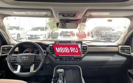 Toyota Tundra, 2023 год, 7 342 001 рублей, 14 фотография